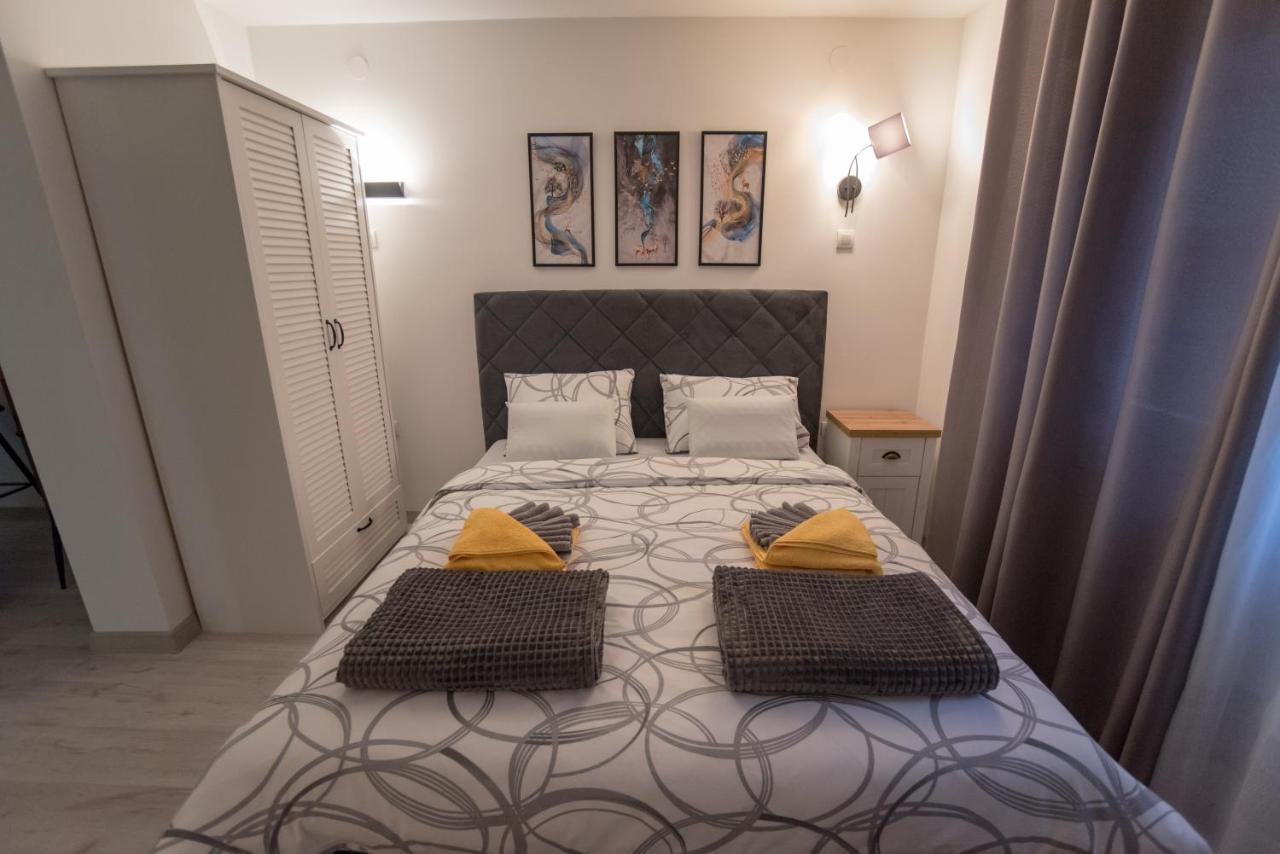 Tanis Apartment *