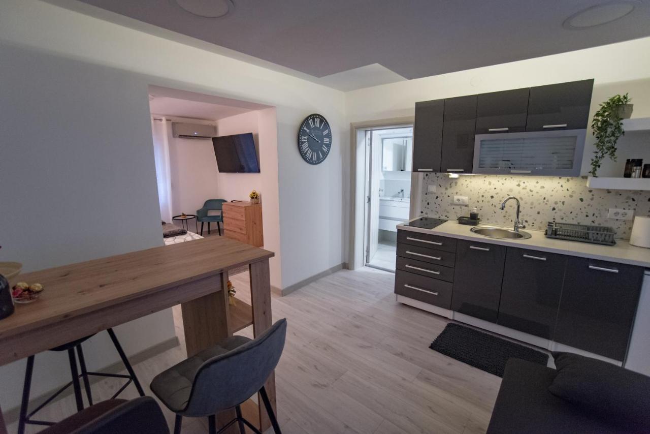 Tanis Apartment Nis